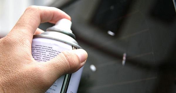 Colla spray: come e quando utilizzarla